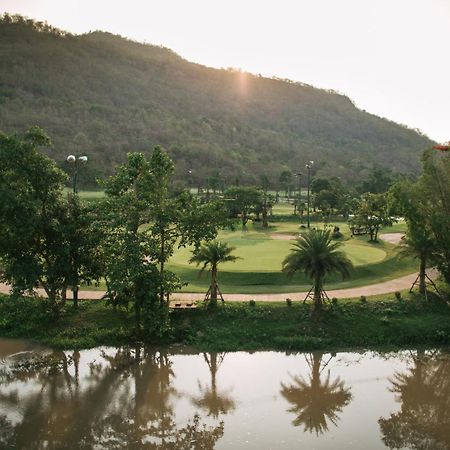 Phubachiang Golf & Resort Паксе Екстериор снимка