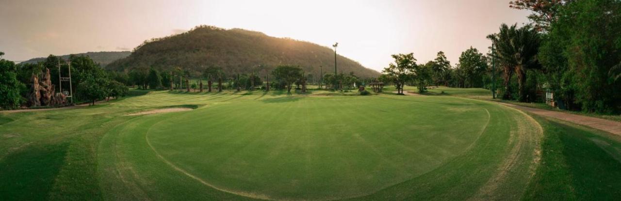 Phubachiang Golf & Resort Паксе Екстериор снимка
