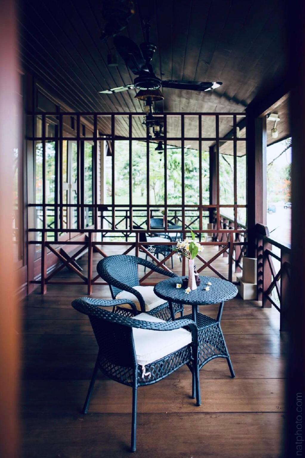 Phubachiang Golf & Resort Паксе Екстериор снимка