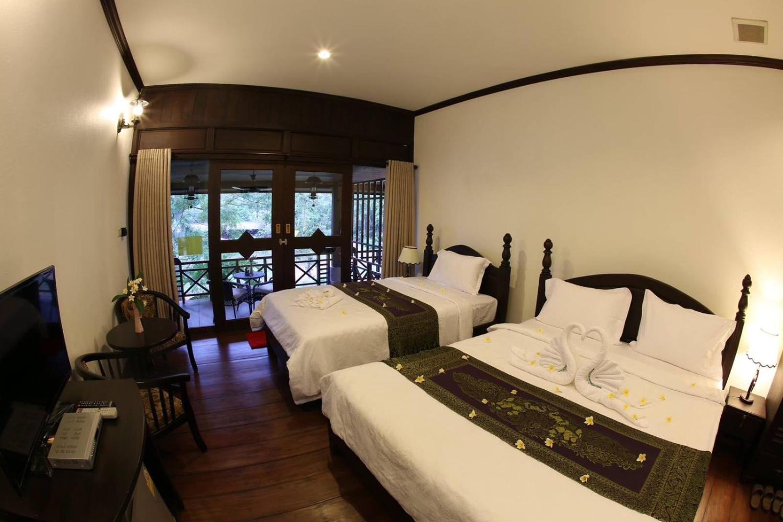 Phubachiang Golf & Resort Паксе Екстериор снимка