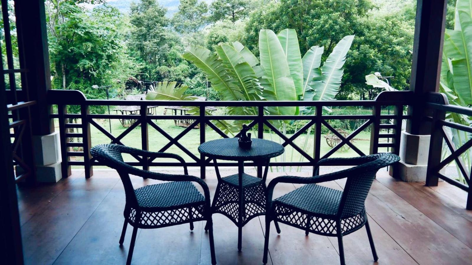 Phubachiang Golf & Resort Паксе Екстериор снимка
