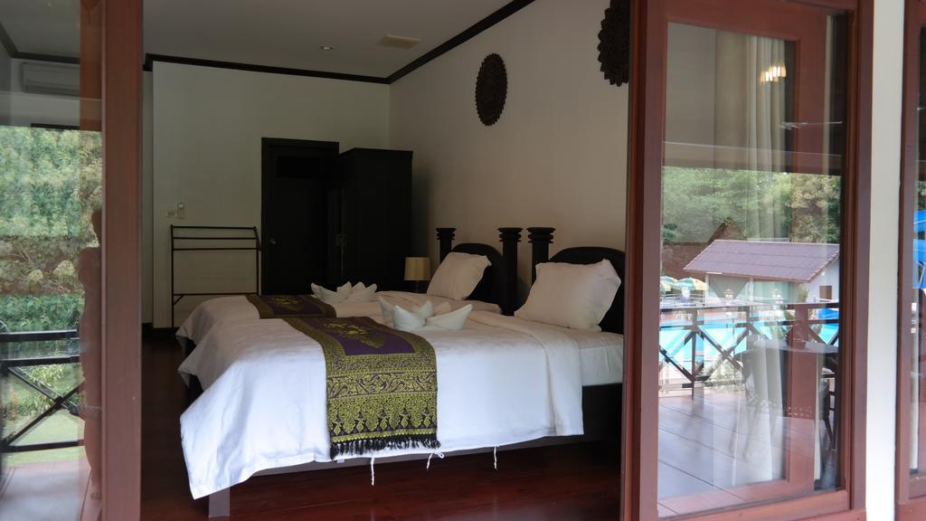 Phubachiang Golf & Resort Паксе Екстериор снимка