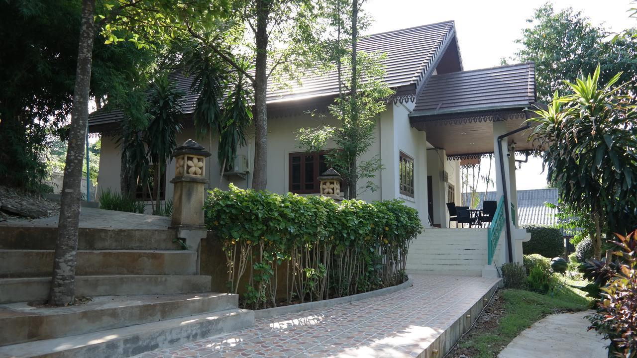 Phubachiang Golf & Resort Паксе Екстериор снимка