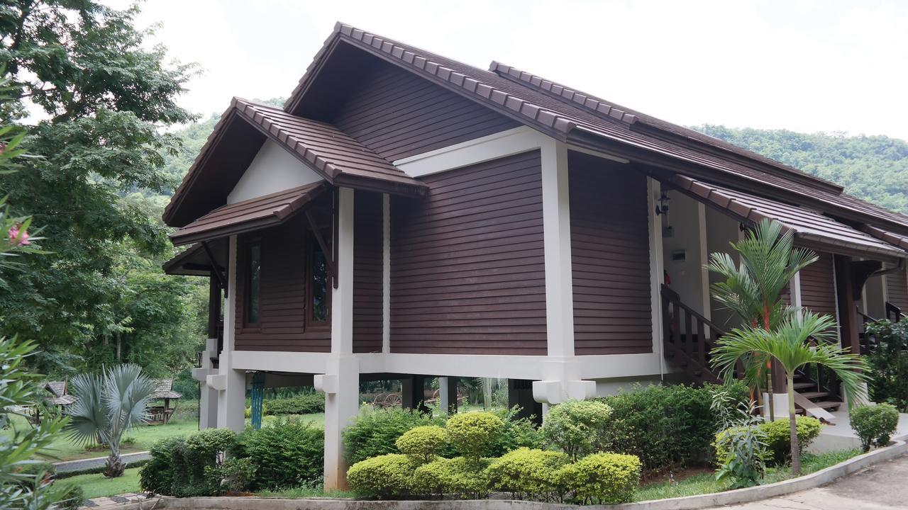 Phubachiang Golf & Resort Паксе Екстериор снимка