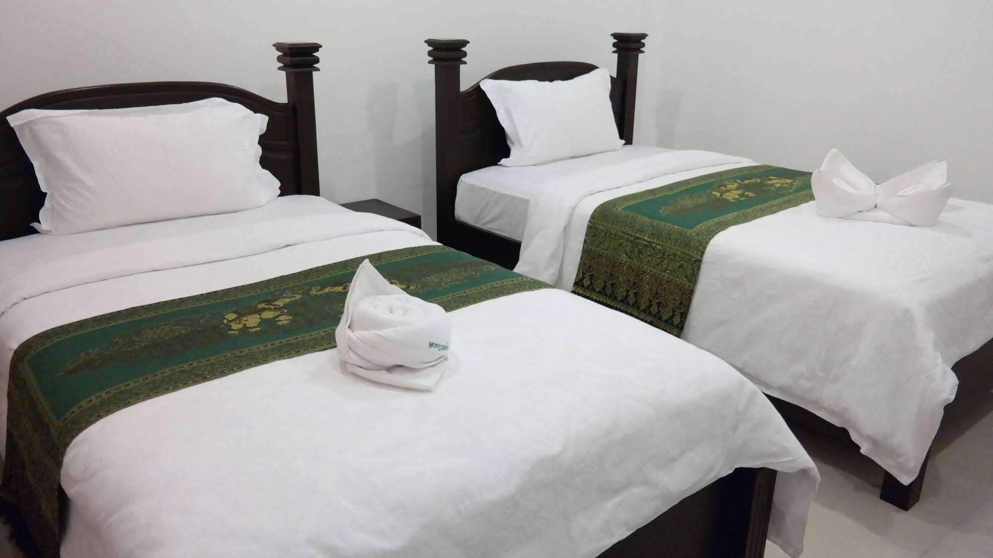 Phubachiang Golf & Resort Паксе Екстериор снимка