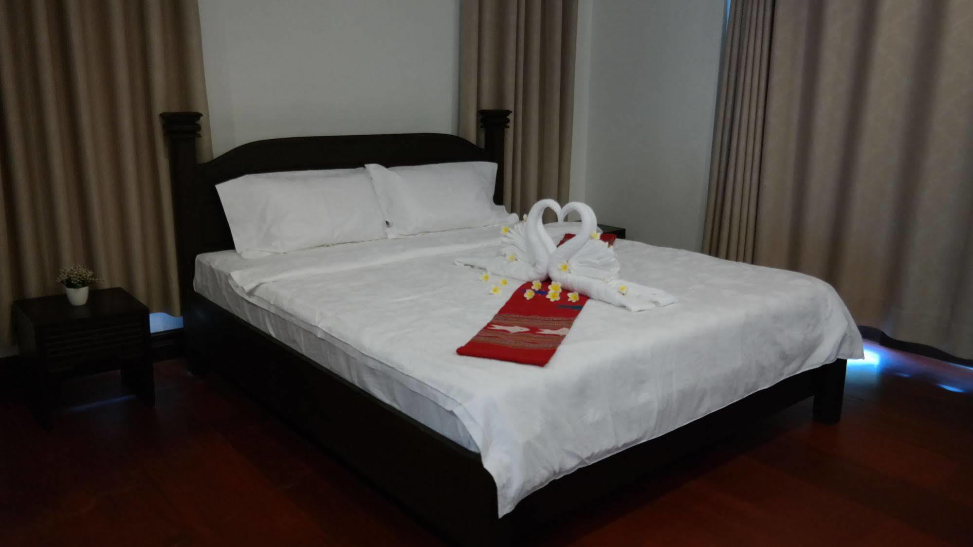 Phubachiang Golf & Resort Паксе Екстериор снимка